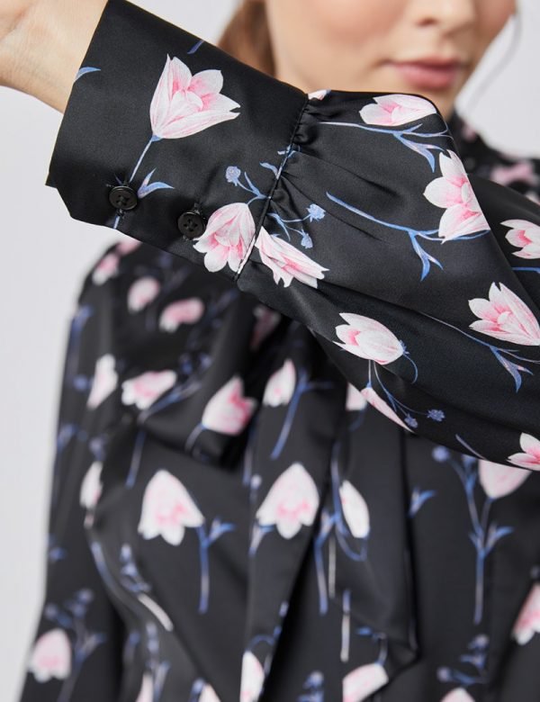 Hawes and Curtis Women Black Tulips Satin Blouse
