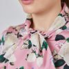 H & C Women Pink & Cream Butterfly
