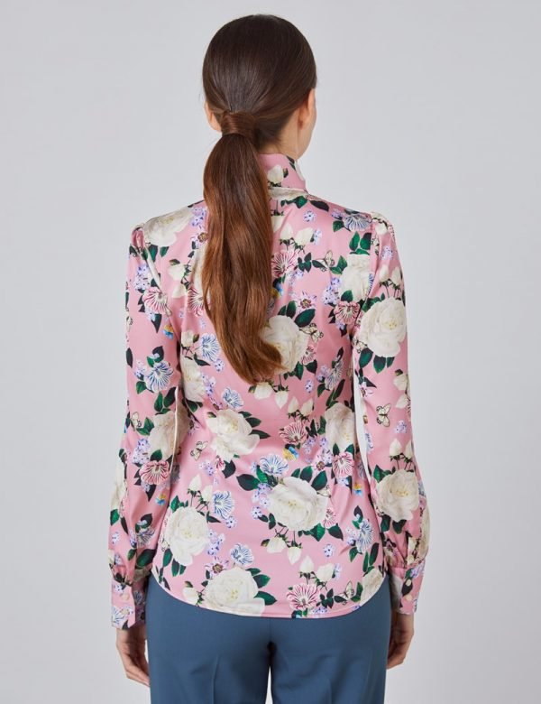 H & C Women Pink & Cream Butterfly