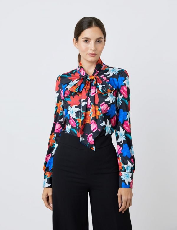 H & C Women Large Lilies Satin Blouse