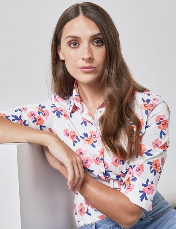Hawes and Curtis Women Candy Flowers Shirt