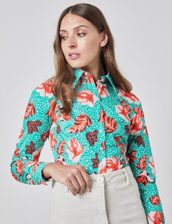 Hawes and Curtis Women Vintage SC Leo Flower Blooms Shirt