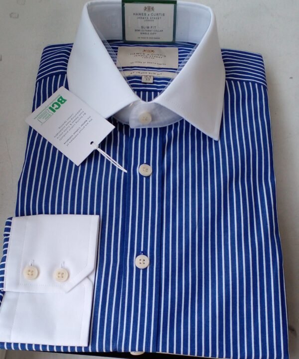 Hawes and Curtis Men's White and Navy Stripe Shirt